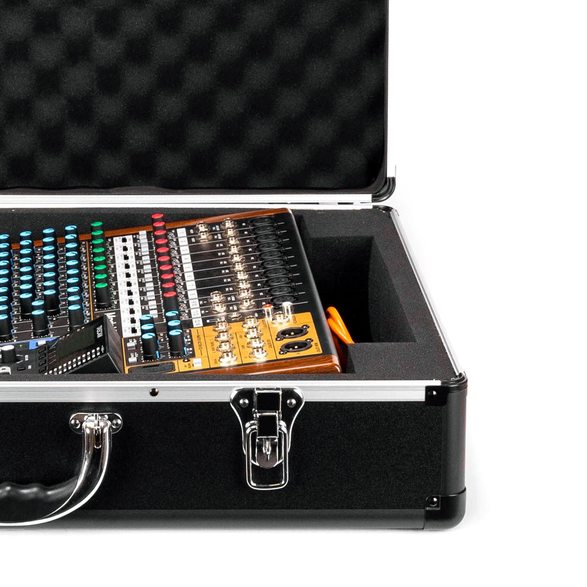 TASCAM M-2516 コンソールミキサー/専用アルミハードケース